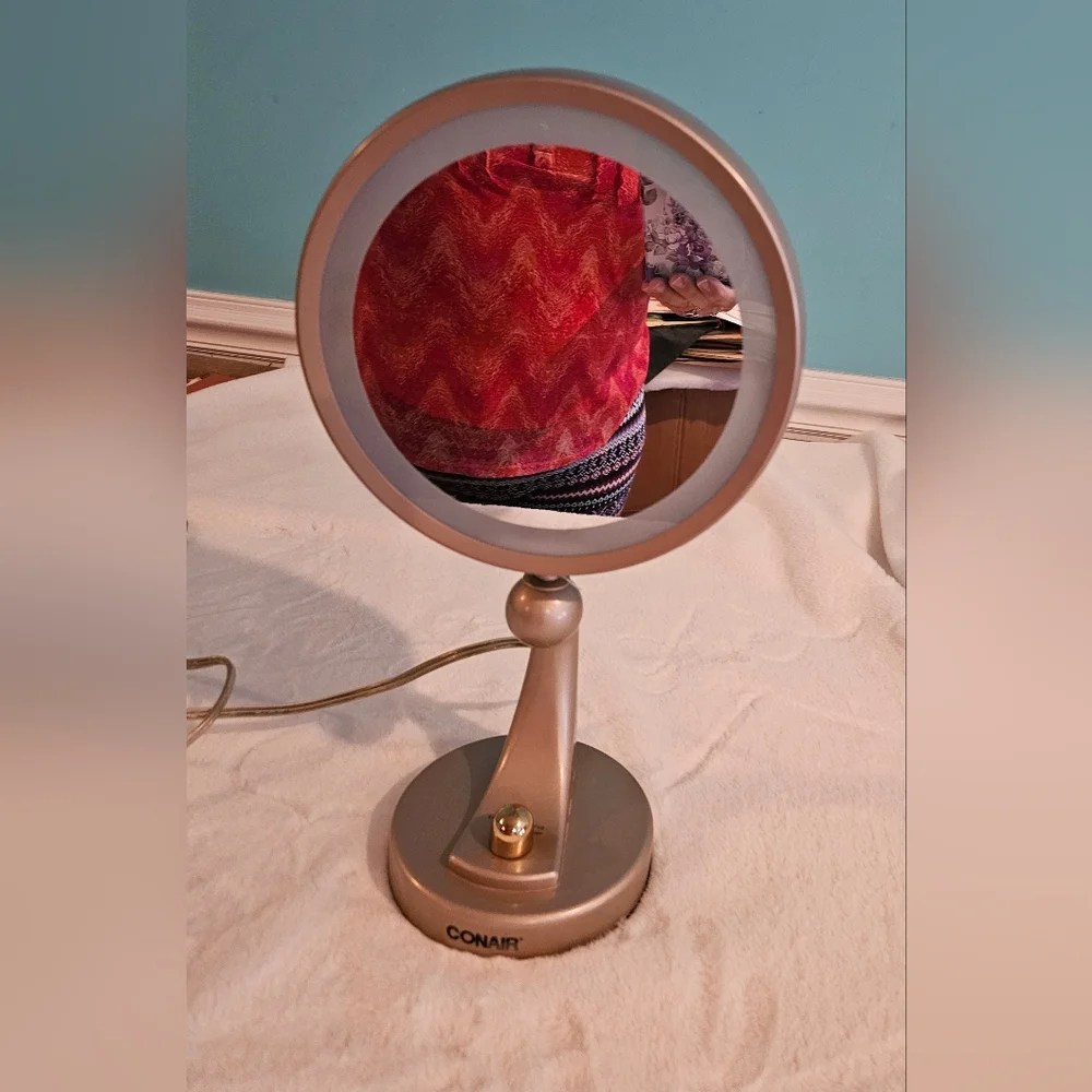 Vintage Conair Double Sided Gold Metal 4 Mood Light Setting Vanity Mirror